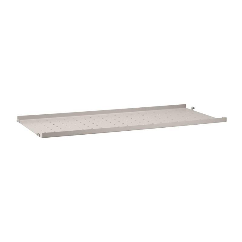 String Furniture - String System Regalboden niedrig 78x30cm - beige/beschichtet/BxHxT 78x2x30cm/perforiert von String Furniture