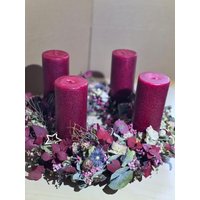 Schöner Adventskranz/Haltbarer Weihnachtskranz Handgebundener Kranz Weihnachtlicher Aus Trockenblumen von Stroblume