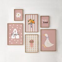 6Er-Set Rosa Wandkunstdrucke Für Babyzimmer Mit Mädchen - Süße Kinderzimmerdekoration Mädchen, Poster Fürs Kinderzimmer von StudioArtify