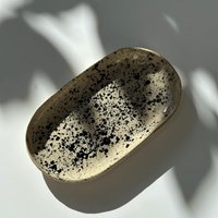 Keramik Schale Oval Schwarz Gesprenkelt Für Snacks, Geschirr Geschenk von StudioEllaKeramik
