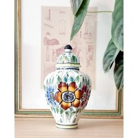 Vintage Royal Delft Polychrome Urne Vase von StudioVilka