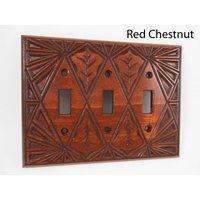 Diamant Blatt Dreifach Lichtschalter Abdeckplatte, Switchplate | Kommt in Mehreren Farben Massivholz Geschnitzt von StudioZWoodworking