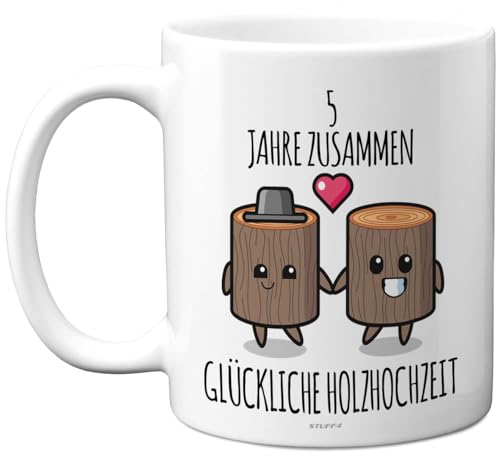 5. Hochzeitstag Jahrestag Jubiläumsgeschenke - 5 Jahre Zusammen Holz Hochzeit - Hochzeitstag Tasse für Männer Frauen, 325 ml Premium-Keramiktasse, Spülmaschinenfest von Stuff4