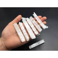 2.4" 3.2" Kleine Selenit Kristall Zauberstab Raw Großhandel Sticks Cd Ob Satz Von 5Pieces/10Pieces von StunningGem
