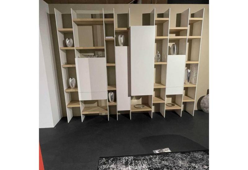 Sudbrock Anbauschrank Wohnwand Cubo Glattlack Verkehrsweiß Mit 4 Drehtüren Und 2 Schubkästen von Sudbrock