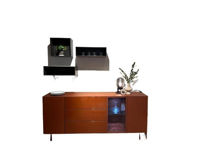 Sudbrock Sideboardkombination CUBO in Farbe Glattlack ziegelrot Sudbrock Sideboardkombination CUBO in Farbe Glattlack ziegelrot von Sudbrock