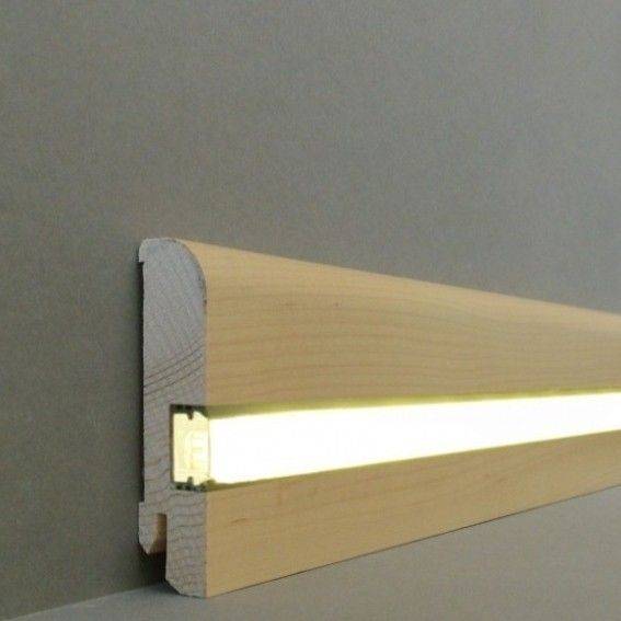 Auffallende Licht Fußleiste Echtholz furniert, lackiert hell braun (20 x 80 x 2500 mm) 20.80.5L von Südbrock