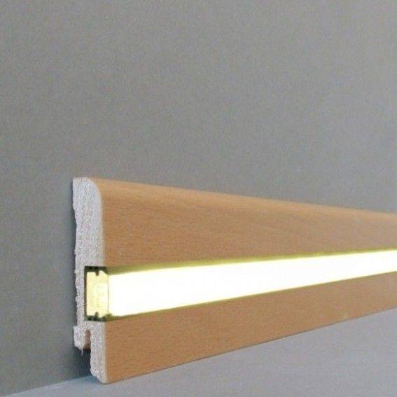 Hochwertige Licht Fußleiste Echtholz furniert, lackiert braun (15 x 70 x 2500 mm) 15.70.6L von Südbrock