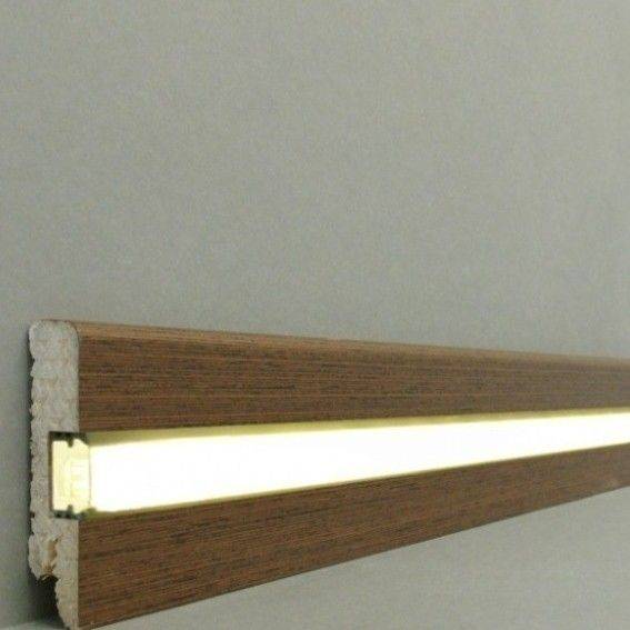 Hochwertige Licht Fußleiste Echtholz furniert, lackiert dunkel braun (16 x 60 x 2500 mm) 16.61.21L von Südbrock