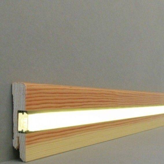 Moderne Licht Fußleiste Echtholz furniert, lackiert braun (16 x 60 x 2500 mm) 16.61.3L von Südbrock