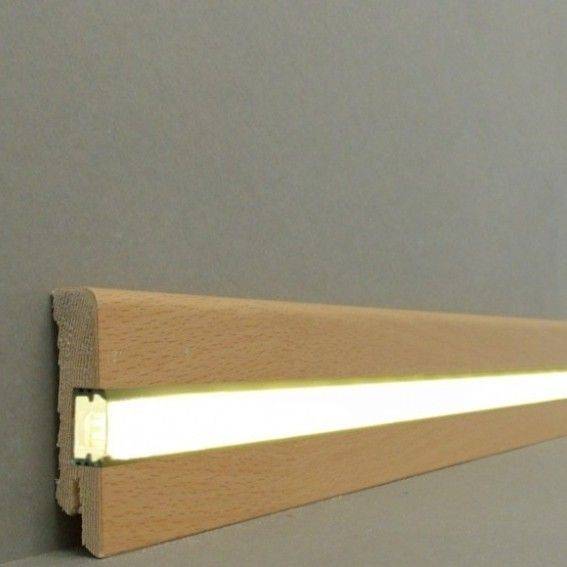 Stylische Licht Fußleiste Echtholz furniert, lackiert braun (16 x 60 x 2500 mm) 16.61.2L von Südbrock