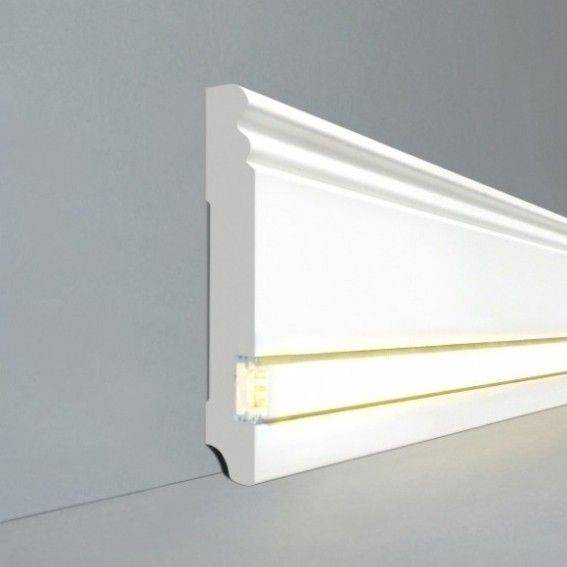 Zeitgemäße Licht Sockelleisten MDF-Kern, foliert weiß (19 x 115 x 2500 mm) 719.115L von Südbrock