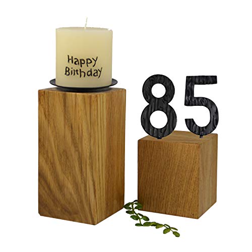 SünGross 2er Set Edelholz Leuchter 7x7x8 cm und 9x9x10cm, Oberfläche Eiche geölt, mit Zahlen aus Metall und Kerze Happy Birthday 6cm und Metall Kerzenteller, zum 85. Geburtstag von SünGross