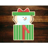 Weihnachts-Schneemann in Einer Geschenk Ausstechform von SugarDashCo