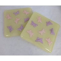 2Er Set Untersetzer Aus Glas Mit Schönen Schmetterlingen - Handgemachtes 2Er Set Untersetzer Aus Glas Mit Schönen Schmetterlingen - Handgemachtes von SugarLipsGlass