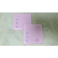 Handgefertigtes Baby-Rosa Mit Lila Polka-Dot-Design-Set 2 Handgefertigten Studio-Kunst-Glasuntersetzern - Barware-Handgefertigtes von SugarLipsGlass