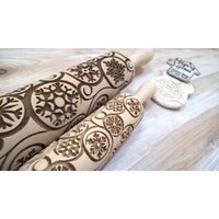 Holzwalzpin "Winter Blizzard" Laser Cut Snowflakes Tracery Netting Pattern Winter Style von SugaryHome