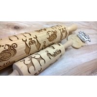 Katzen Lieben Wooden Rolling Pin Love Pattern Embossing Laser Cut von SugaryHome
