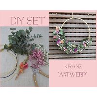 Diy Kranz Set Zum Selbst Binden Trockenblumenkranz Wandkranz „Antwerp" Türkranz Deko Boho Eukalyptus Mit Ring Nach Wahl 25 cm Diy Kranz Set Zum Selbst Binden Trockenblumenkranz Wandkranz „Antwerp" Türkranz Deko Boho Eukalyptus Mit Ring Nach Wahl 25 cm von Suitcaselovers