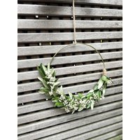 Trockenblumenkranz „Rethymno" Wandkranz Türkranz Deko Boho Dekokranz Geschenk Eukalyptus Rot Olive Schleierkraut Weiß Grün Getrocknete Trockenblumenkranz „Rethymno" Wandkranz Türkranz Deko Boho Dekokranz Geschenk Eukalyptus Rot Olive Schleierkraut Weiß Grün Getrocknete von Suitcaselovers