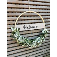 Trockenblumenkranz Wandkranz „Rethymno" Welcome Türkranz Dekokranz Boho Zuhause Grün Olive Weiß Holz Willkommen von Suitcaselovers