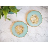 Mintgrüne Geode-Harz-Untersetzer, Geode-Untersetzer-Set, Harz-Untersetzer, Geschenke Für Zuhause, Geode-Tischsets, Grüne Harz-Untersetzer von SukiSaburDesigns