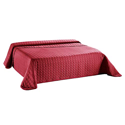 Aqua-Textil Dreamlike Tagesdecke 180 x 250 cm Bordeaux rot Mikrofaser Bettüberwurf leichte Wattierung Steppdecke von Sumkito