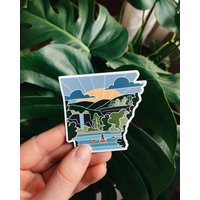 Arkansas Auto Magnet | Wetterfester Zustandsmagnet Outdoorsy Schließfach Kühlschrankmagnet 3 cm von SummerStokesArt