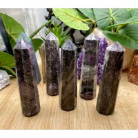 Granat in Astrophyllit Turmspitze Obelisk von SunMoonandEarth