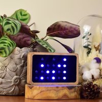 Binäruhr, 24-stunden-Uhr, Blaue Led, Wählen Sie Ihre Frontfarbe, Personalisierte Uhr von SunflowerForHome