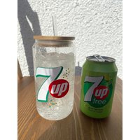 7 Up Pop Fizzy Drink Inspiriertes Design Glas Mit Bambusdeckel Und Stroh von Sunflowercreation20