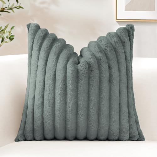 Sungeek 1 Stück Plüsch Samt Kissenbezug, Kunstpelz Weich Kissenbezüge Sofakissen Dekokissen Deko Zierkissenbezüge Flauschig Kissenhülle für Schlafzimmer Wohnzimmer (45x45cm, Grau) von Sungeek