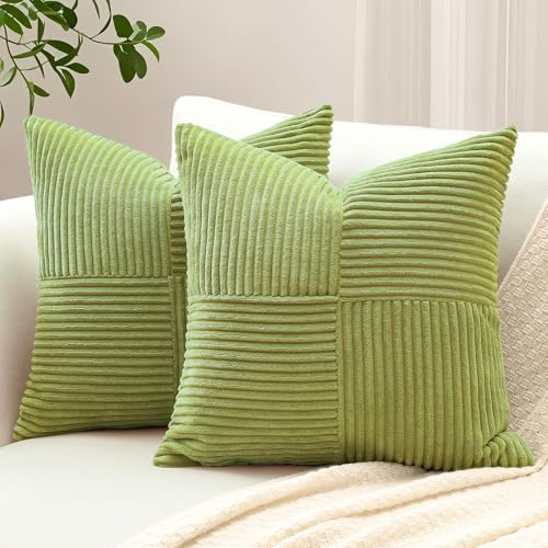 Sungeek 2er Set Cord Kissenbezüge, Kreuz Streifen Muster Kordsamt Kissenbezug Sofakissen Dekokissen Patchwork Design Deko Zierkissenbezüge Kissenhülle für Wohnzimmer (60x60cm, Grün) von Sungeek