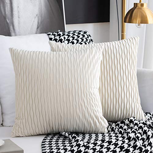 Sunia Kissenbezüge 45x45 cm Set mit 2 Samt Moderne Kissenbezüge dekorativen quadratischen rechteckigen Kissenbezüge für Couch Bett Sofa Stuhl Schlafzimmer Wohnzimmer, Creme Weiß von Sunia