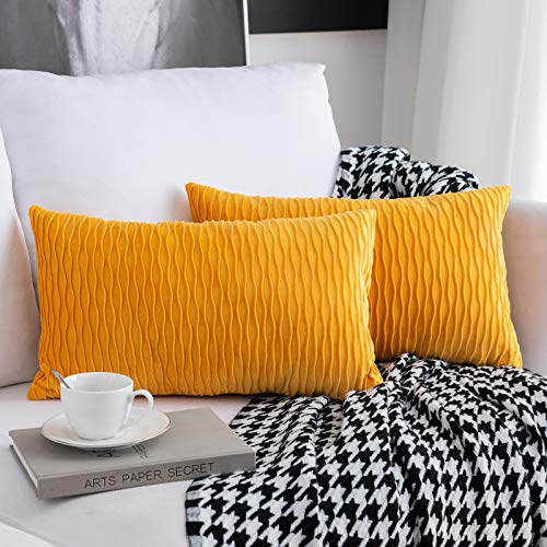Sunia Kissenbezüge 30x50 cm Set mit 2 Samt Moderne Kissenbezüge dekorativen quadratischen rechteckigen Kissenbezüge für Couch Bett Sofa Stuhl Schlafzimmer Wohnzimmer, Gelb von Sunia
