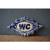 Wc Schild/Keramikschild Badezimmerschild Türschild Ink Blue von SunlightCeramic
