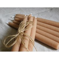 Tafelkerzen, Natürlicher Farbton in Braun, Handgezogen von SunnaLicht