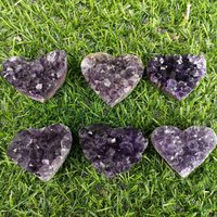 Amethyst Herz Cluster 40-50mm von SunnyBonny