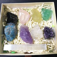 Beginners Crystal Kit 9 Stück in Geschenkbox Heilkristalle Und Steine von SunnyBonny