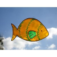 Orangener Fisch Fensteraufkleber Familie Handgemaltes Bild | 11 cm von SunnyDayArt
