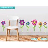 Blume Stoff Wand Aufkleber, Set Von Sechs Schönen Blumen Mit Stielen Und Blättern in Verschiedenen Farben Mustern, Repositionierbar Wiederverwendbar von SunnyDecals