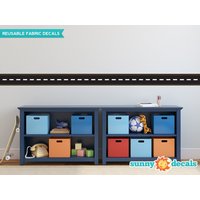 Straße Wand Rand Stoff Wandaufkleber - Set Von Zwei 24, 7 Zoll X 6 Abschnitte Abnehmbar, Wiederverwendbar, Wiederbeschreibbar 4 Farboptionen von SunnyDecals