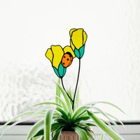 Glasmalerei-Blumen Mit Marienkäfer-Gartenstecker. Perfekt Für Das Muttertagsgeschenk. Suncatcher Yard Art. Hostessen Geschenkideen von SunnySandGlass