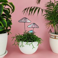 Pilze Buntglas Pflanzenstecker Für Home Decor. Skurriles Pink Design. Cottagecore Geschenkidee von SunnySandGlass