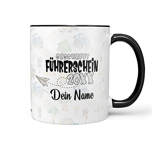 Sunnywall® Tasse Führerschein-Tasse Führerschein 20XX - Wähle dein Jahr und Namen zum erfolgreichen Führerschein inkl. Geschenkkarte Schwarz von Sunnywall