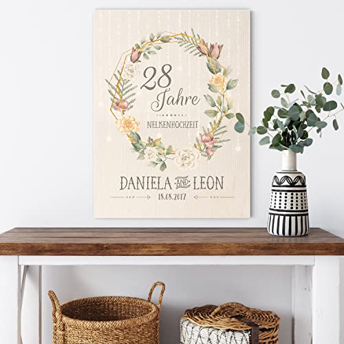 Sunnywall Holzbild Hochzeitstag A3 und A4 - Liebesgeschenk - hochwertiger Druck auf Holz - traditionelle Hochzeitstage (28 Jahre - Nelkenhochzeit, A3) von Sunnywall