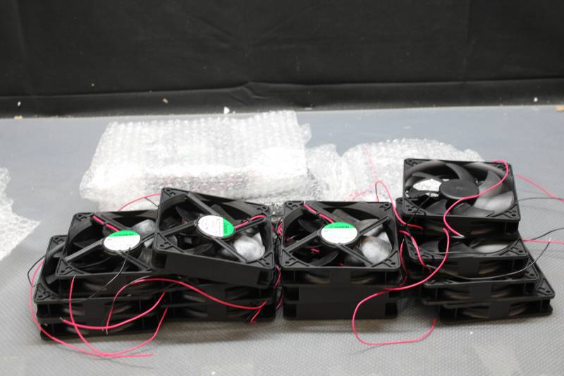 Sunon Eec0252 B2 000 U A99 Axiallüfter Lüfter 24 V/Dc 157.97m³/H 20 Stück B-Ware von Sunon
