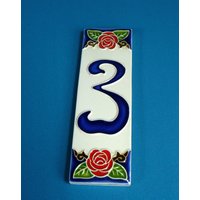 Vintage Keramik Hausnummer Zahl 3 Blumen Weiß Blau Vintage Keramik Hausnummer Zahl 3 Blumen Weiß Blau von SunriseVintageDE