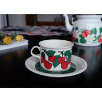 Arabia Finland Kirsikka Kirsch Teetasse, Kaffeetasse Und Untertasse 250Ml, Vintage Keramik Geschirr von Suntori