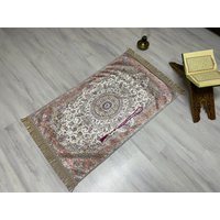 Creme Gebetsteppich, Sejhade Musala Geschenk Set, Eid Mubarak Geschenk, Ramadan Nikaah, Für Muslim, Rnr490 Creme Gebetsteppich, Sejhade Musala Geschenk Set, Eid Mubarak Geschenk, Ramadan Nikaah, Für Muslim, Rnr490 von Super10Textiles